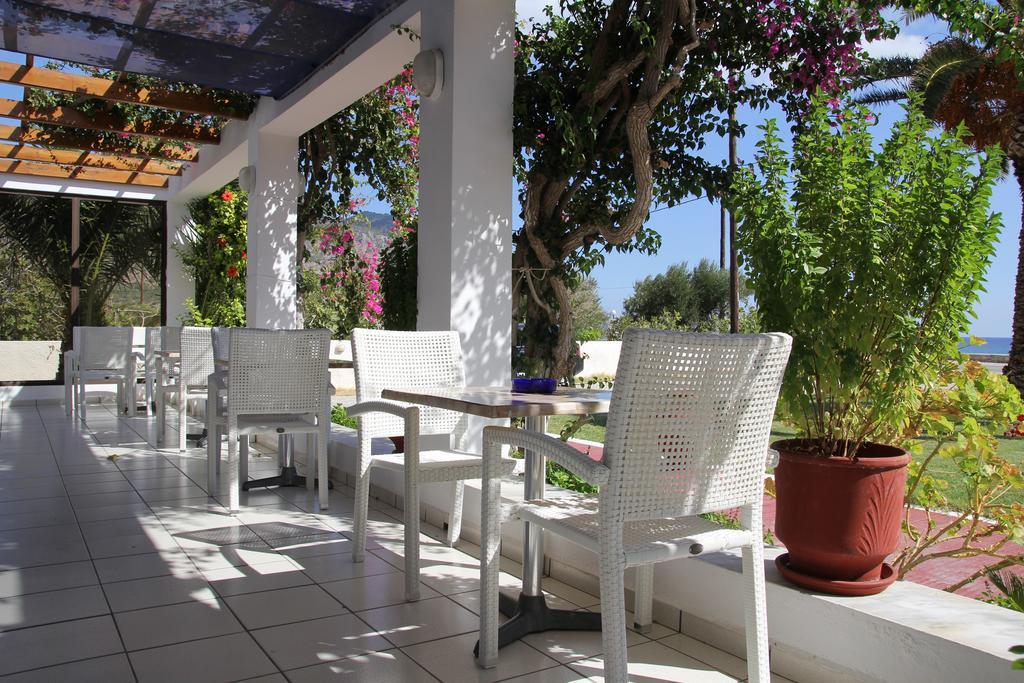 Mediterranean Hotel カルパトス エクステリア 写真